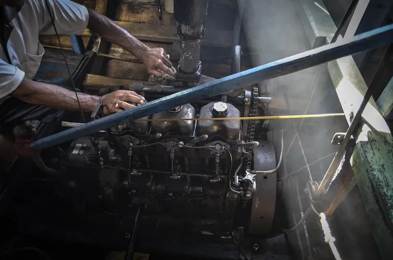 Boat Mechanic